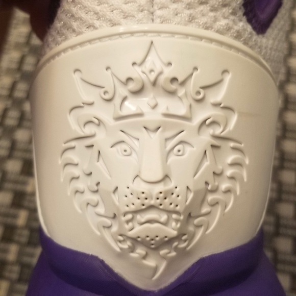 Nike LeBron Witness 4 Lakers Basketball Shoes (Size 11) - Picture 11 of 11